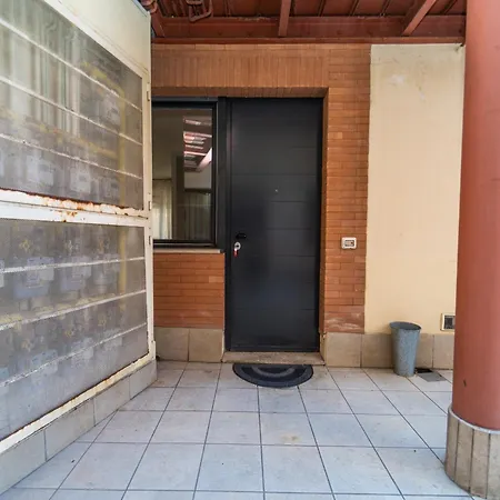 Easy Italy Prada * Milano